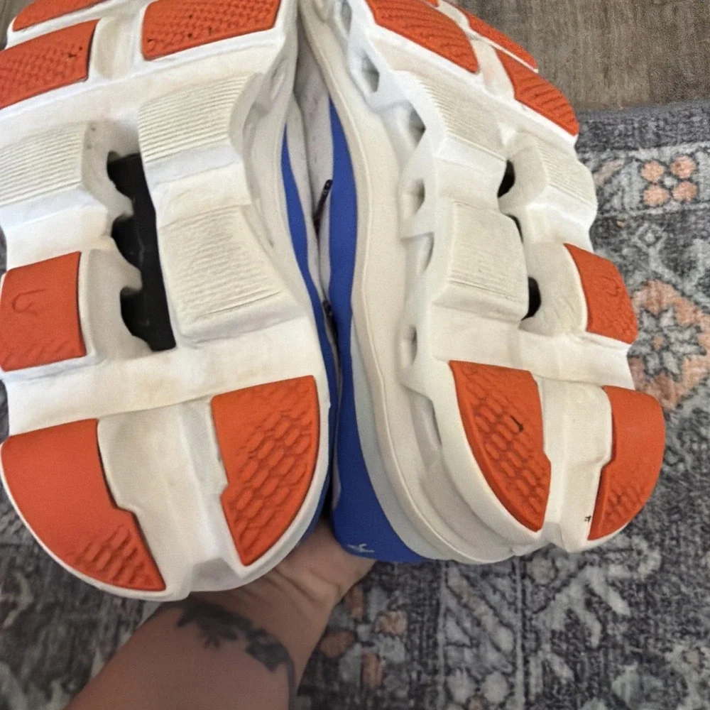 On CloudTec Cloud monster Running Shoes Womens 7.5 White Blue Athletic Sneakers